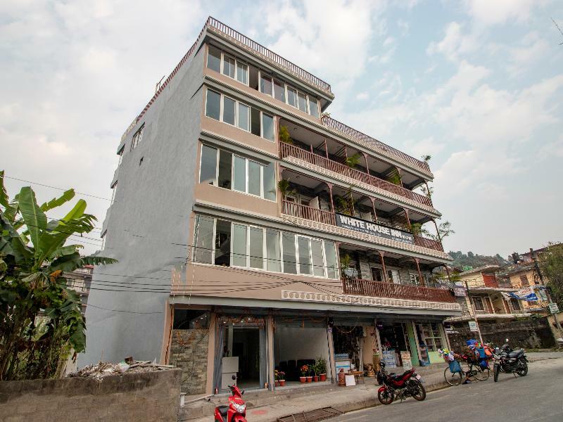 Hotel Oyo 254 White House In Pokhara Exterior foto