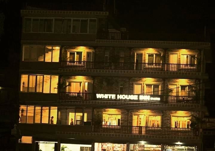 Hotel Oyo 254 White House In Pokhara Exterior foto